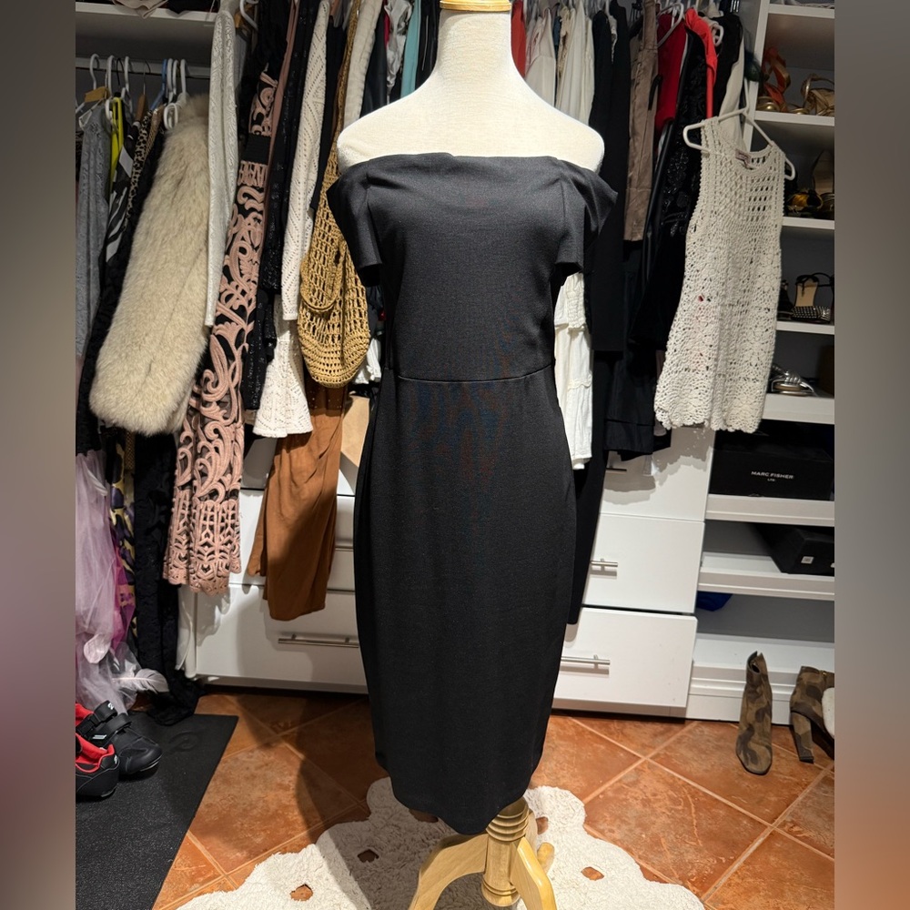 Zara Black Off-Shoulder band Sleeve Dress
